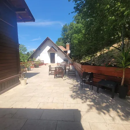 B&B Ezuestfenyo Ueduelo Visegrád