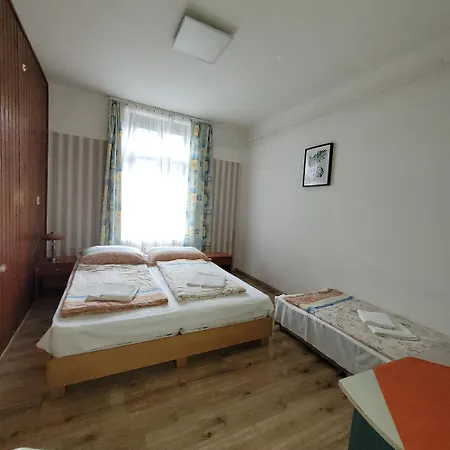 Ezüstfenyő üdülő